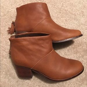 TOMS Leila Booties in Cognac